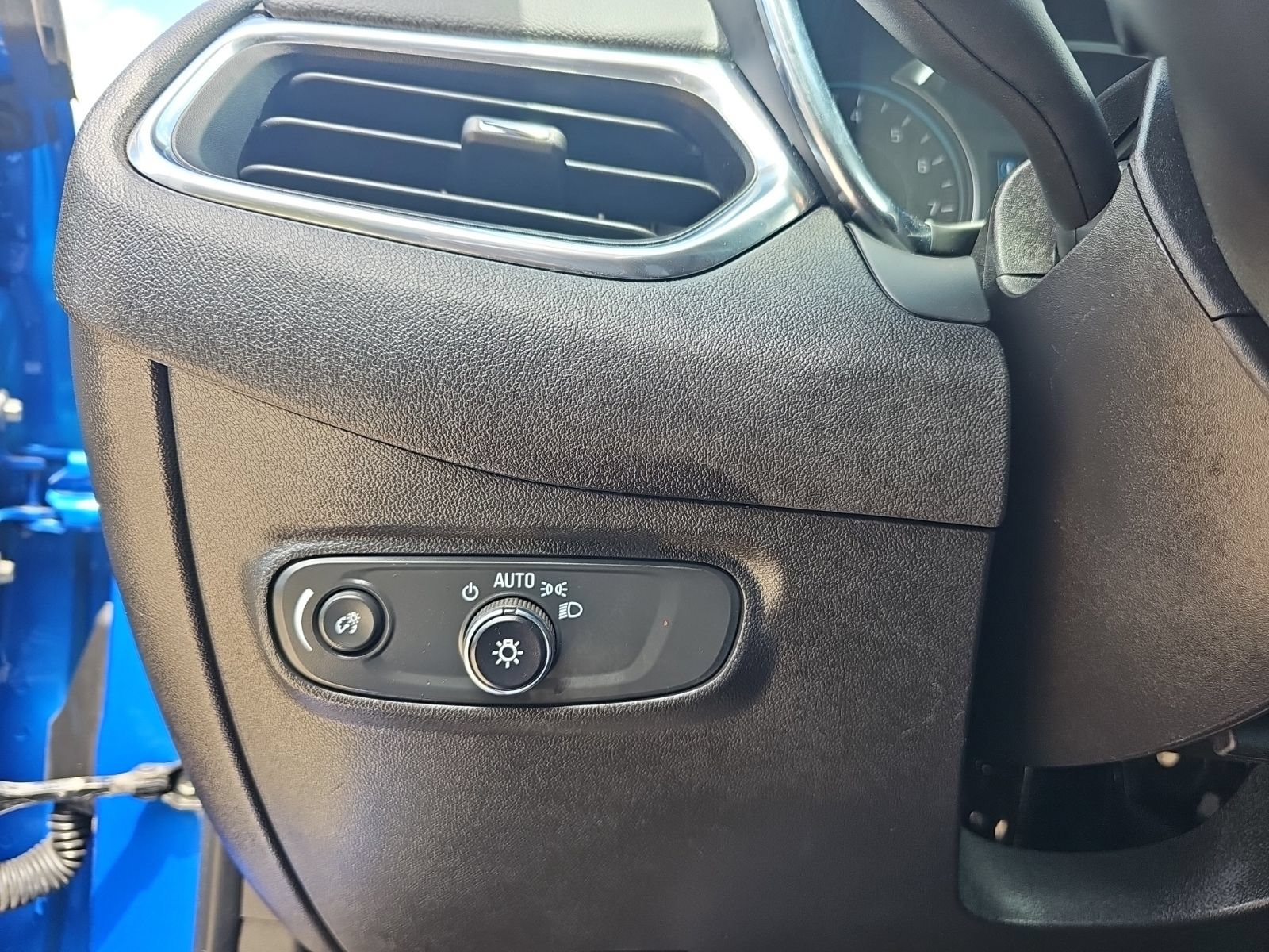 Used 2024 Chevrolet Equinox LT AWD/4WD image 15