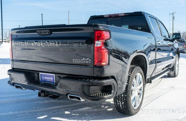 Used 2022 Chevrolet Silverado 1500 High Country w/ High Country Premium Package image 6