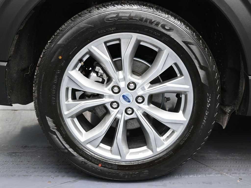 Used 2023 Ford Explorer Limited image 13