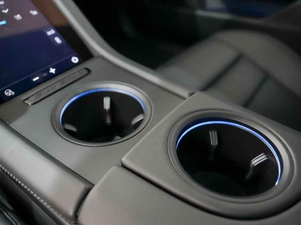 New 2026 Porsche Taycan AWD/4WD image 34