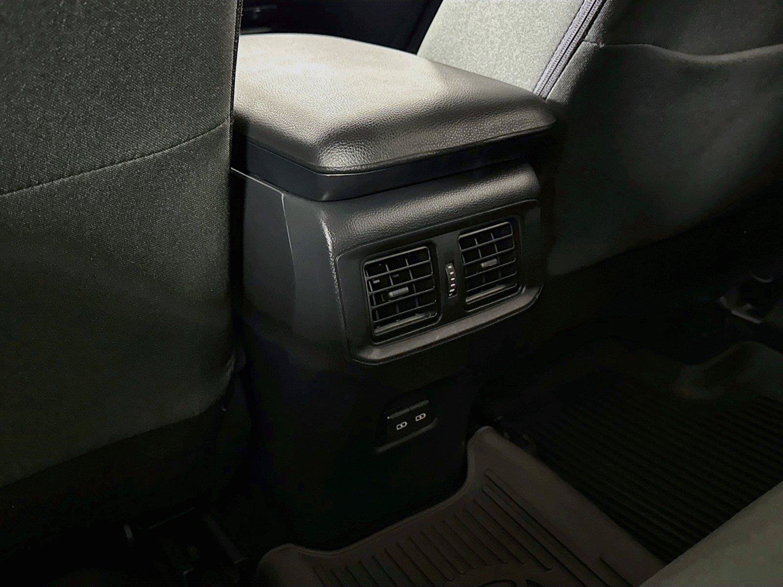 Certified 2025 Toyota RAV4 XLE AWD/4WD image 33