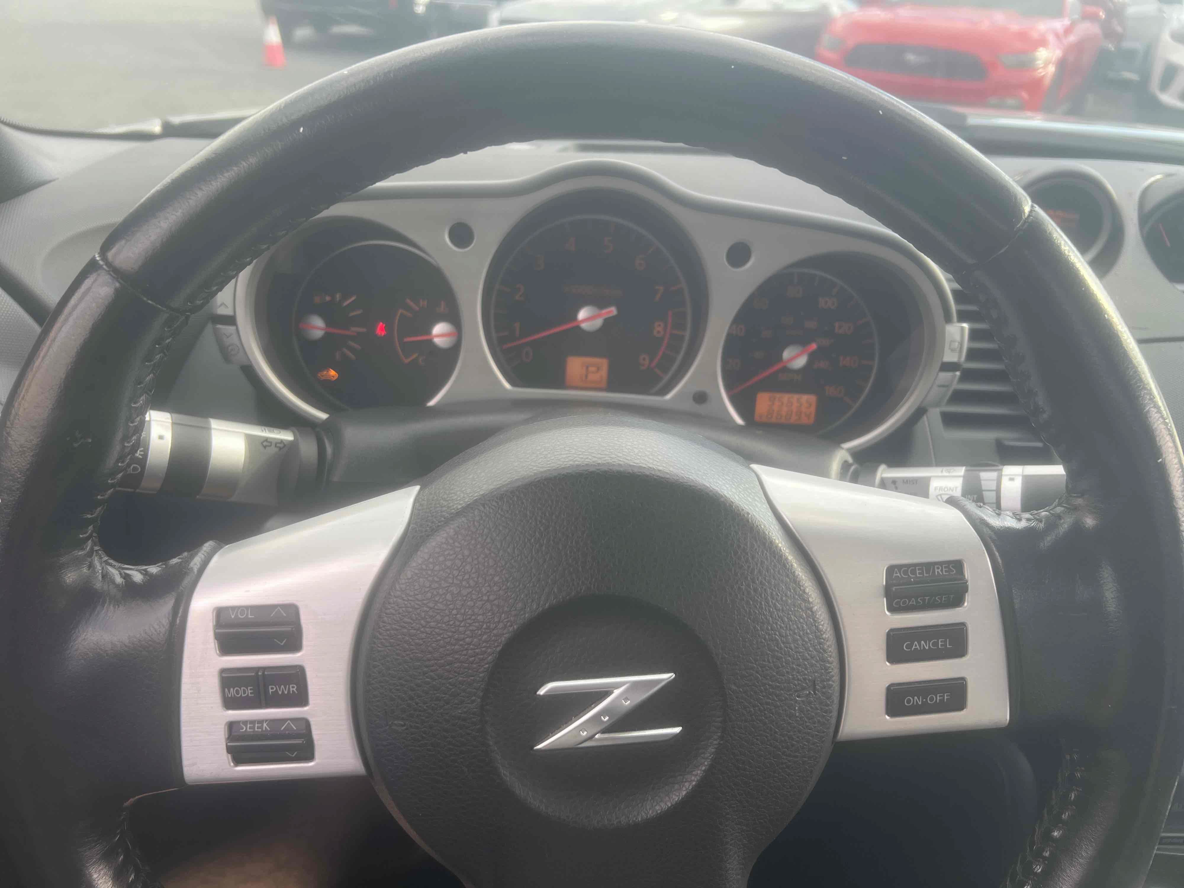 Used 2009 Nissan 350Z Touring RWD image 13