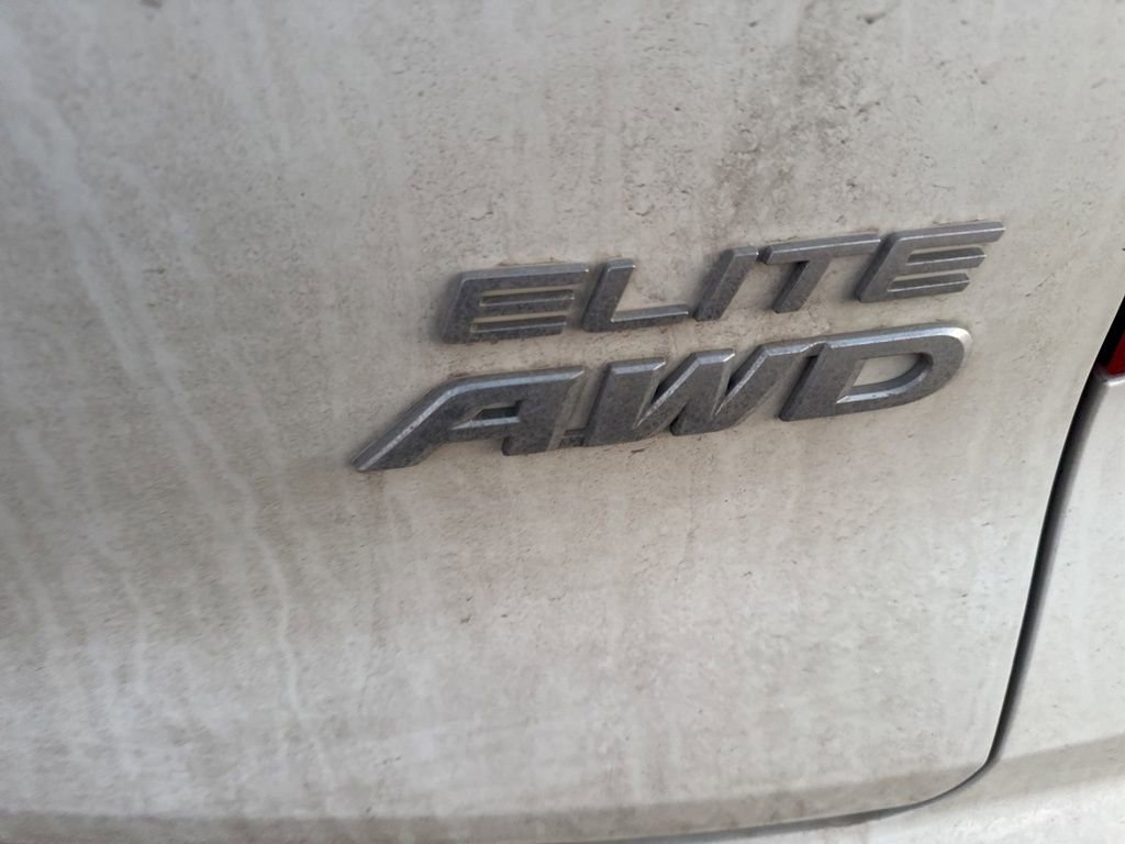 Used 2019 Honda Pilot Elite image 3