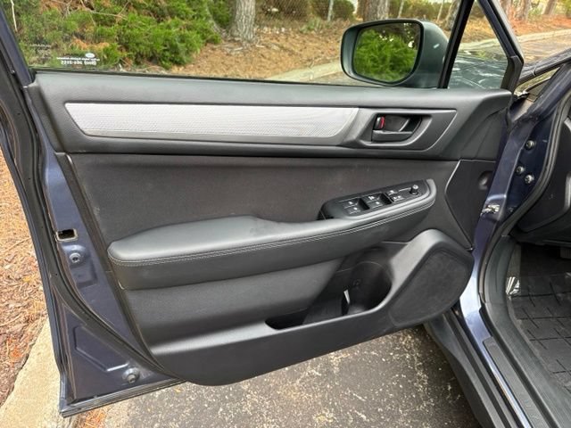 Used 2018 Subaru Outback 2.5i AWD/4WD image 14