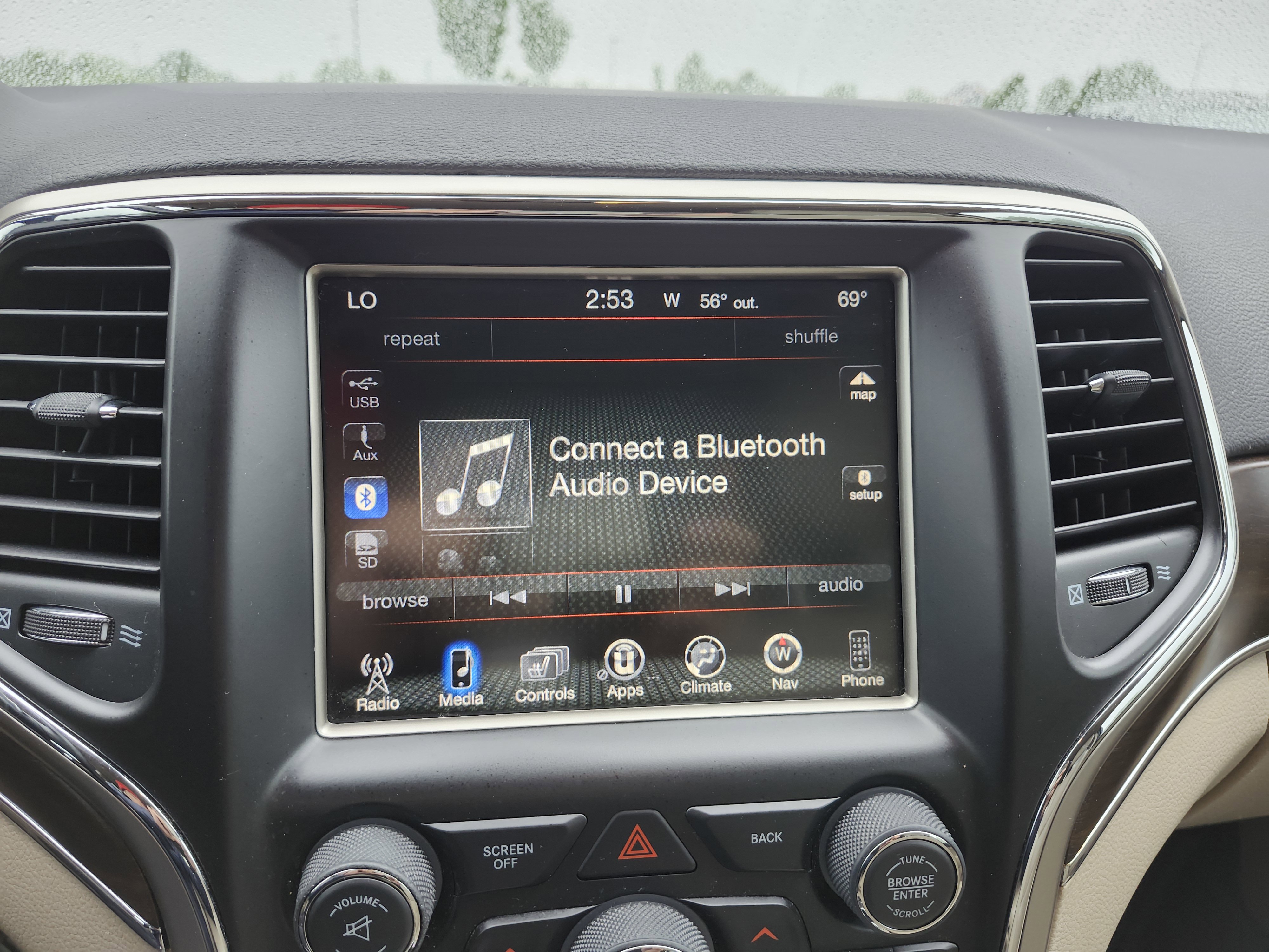 Used 2015 Jeep Grand Cherokee Limited w/ Luxury Group II AWD/4WD image 9