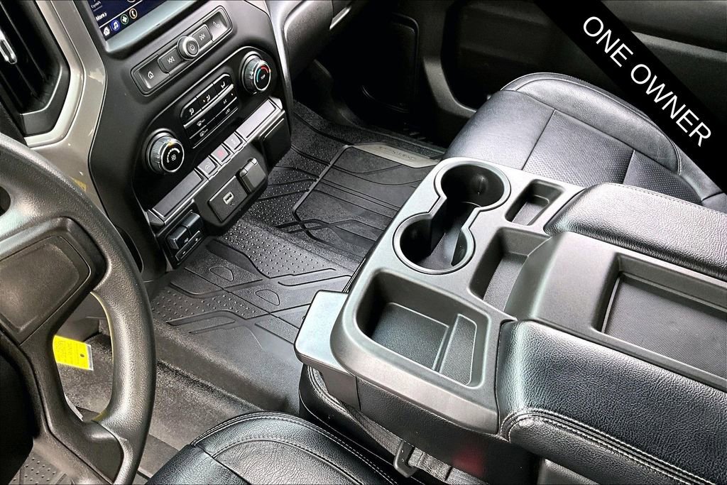 Used 2020 Chevrolet Silverado 2500 Custom w/ Custom Value Package image 18