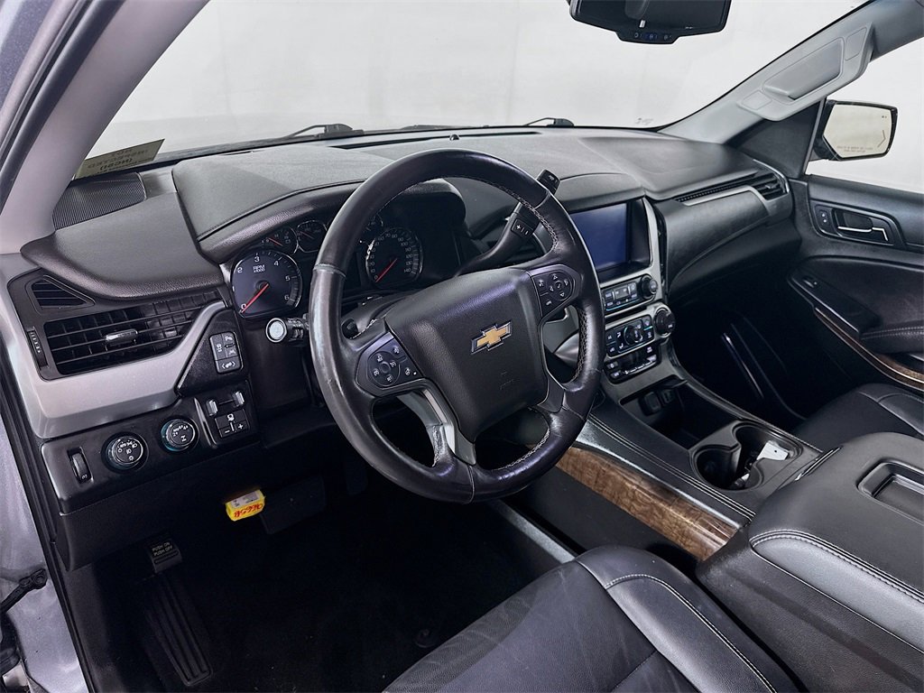 Used 2018 Chevrolet Suburban LT image 30