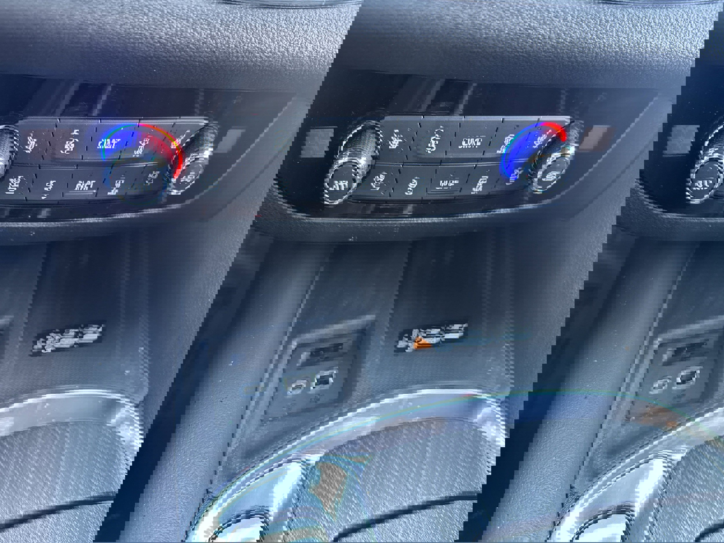 Used 2023 Buick Enclave Avenir w/ Avenir Technology Package image 30