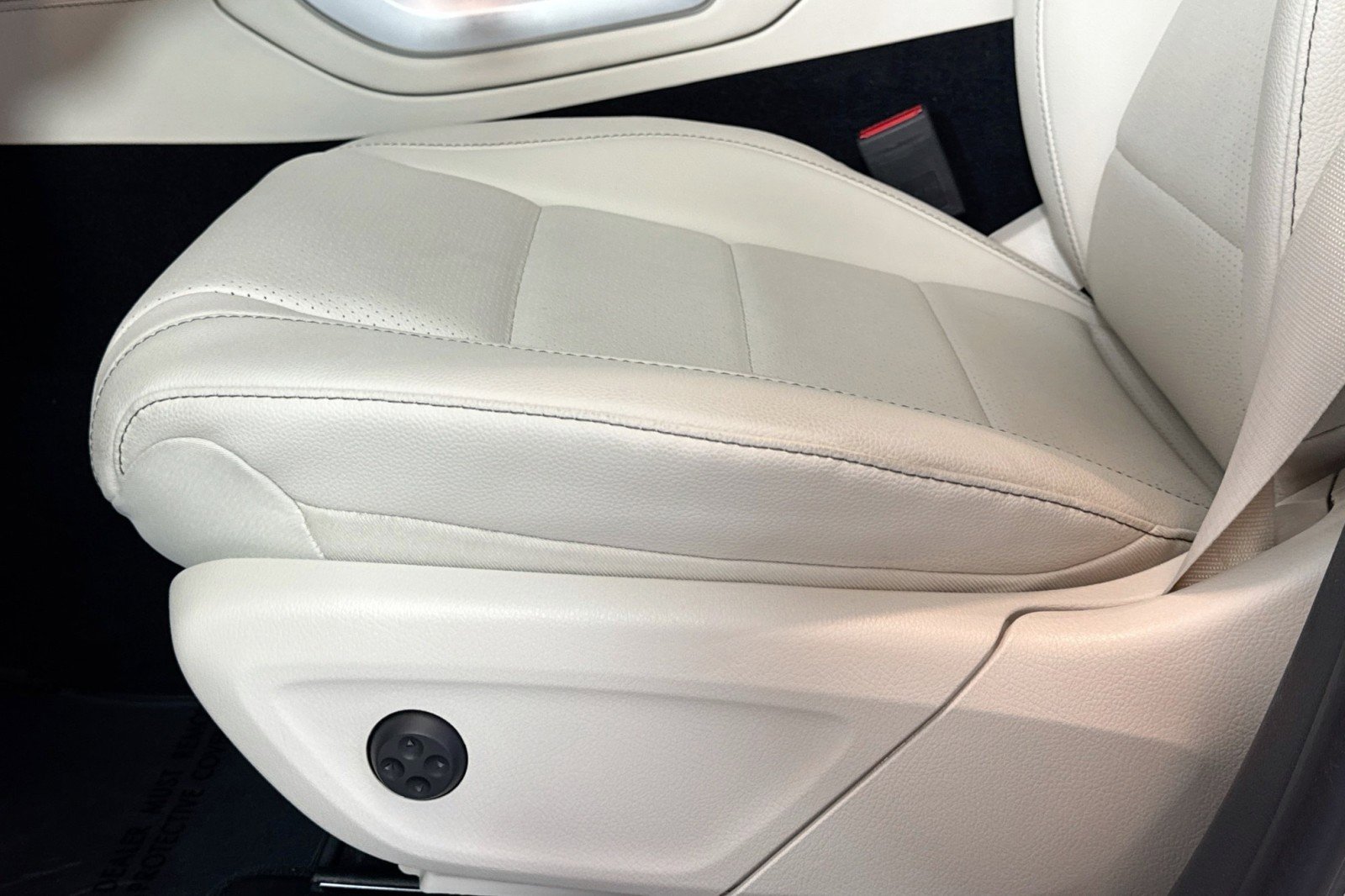 Used 2025 Mercedes-Benz GLE 350 4MATIC image 18