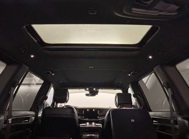 Used 2022 Jeep Wagoneer Series III w/ Premium Group I image 42