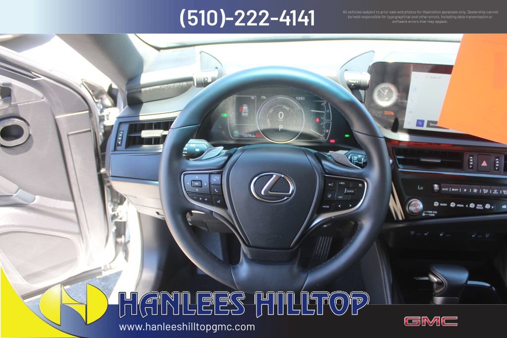 Used 2025 Lexus ES 300h F Sport w/ Accessory Package (Z1) FWD image 17