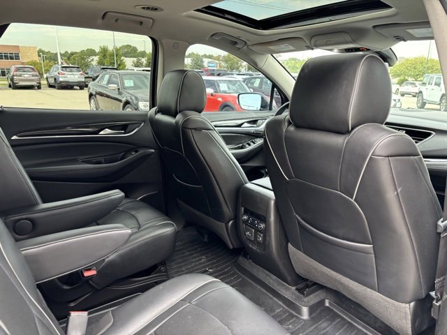 Used 2021 Buick Enclave Avenir w/ Avenir Technology Package image 27