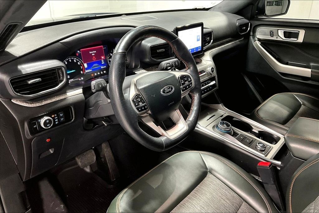 Used 2022 Ford Explorer Timberline w/ Timberline Technology Package image 16