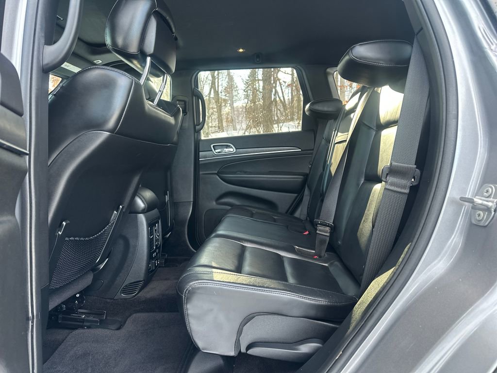 Used 2018 Jeep Grand Cherokee Limited image 14