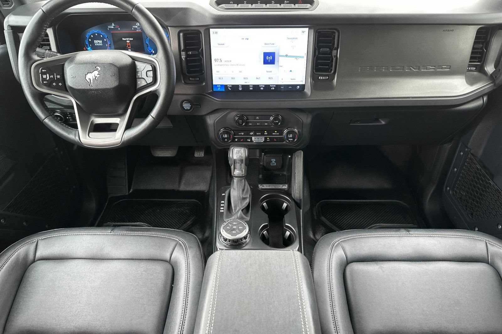 Used 2025 Ford Bronco Badlands AWD/4WD image 13