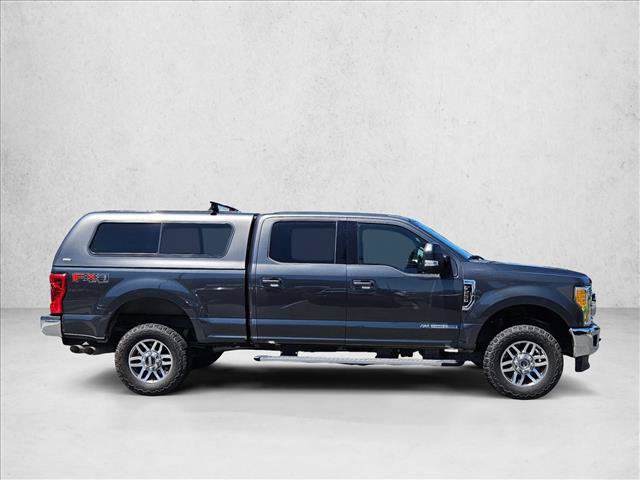 Used 2017 Ford F250 Lariat w/ Lariat Value Package AWD/4WD image 5