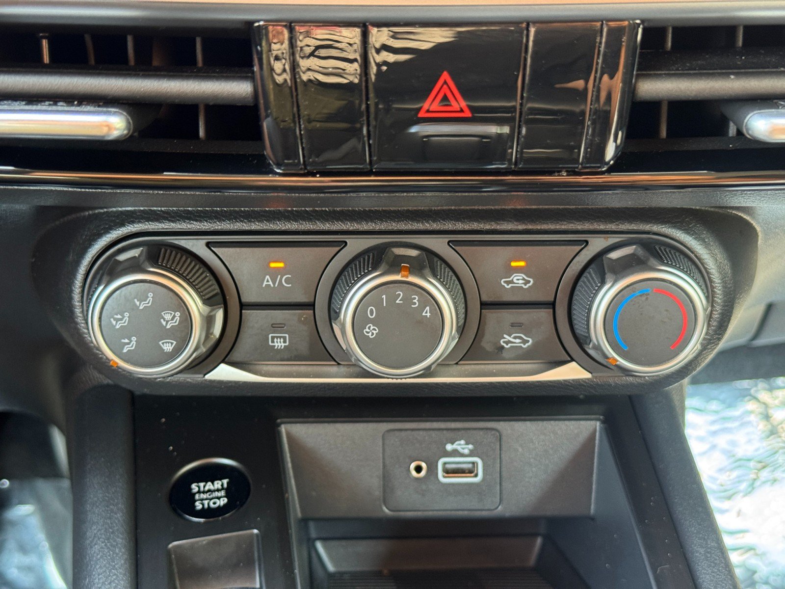 Used 2025 Nissan Kicks S FWD image 23
