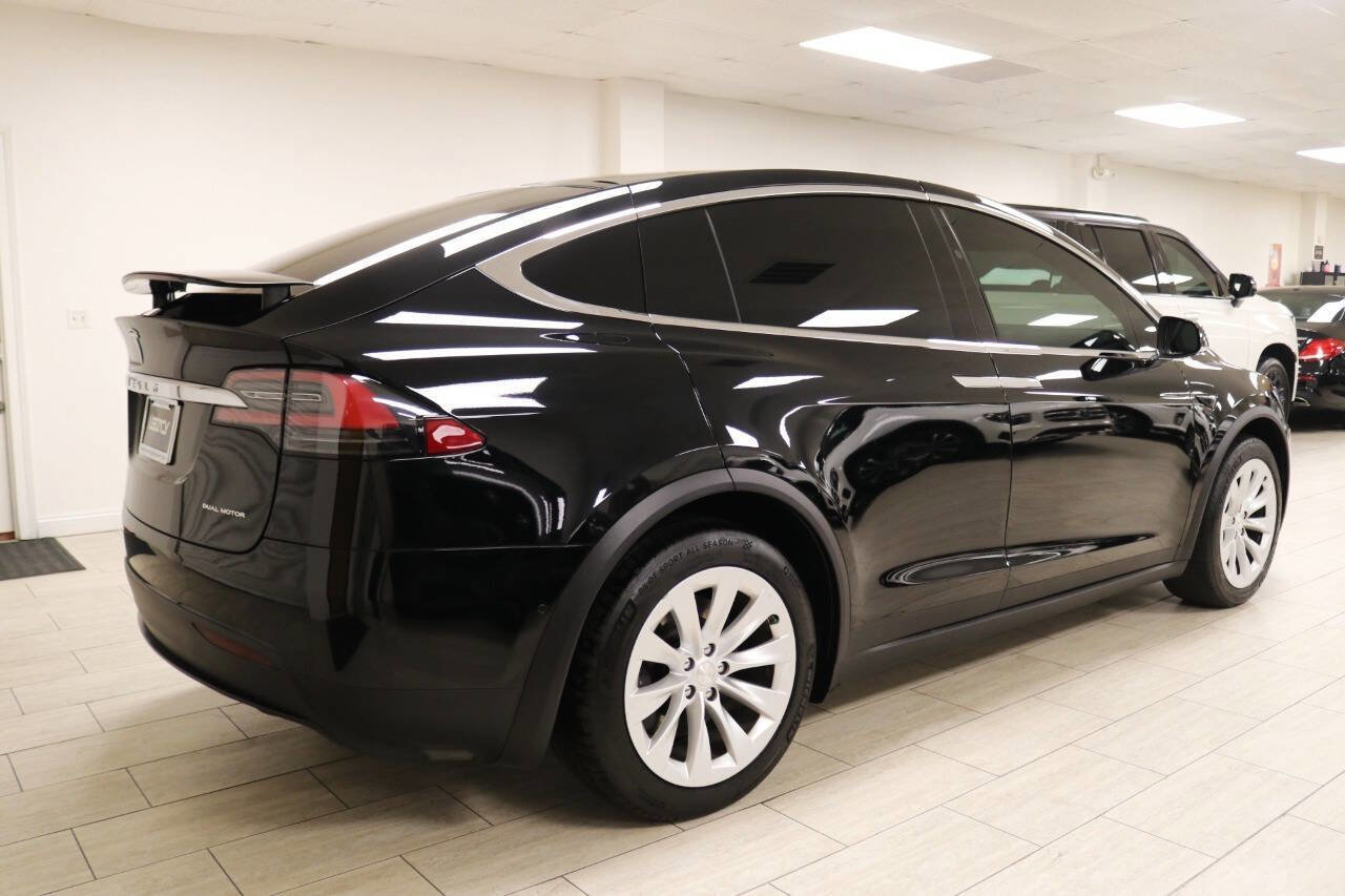 Used 2020 Tesla Model X image 5