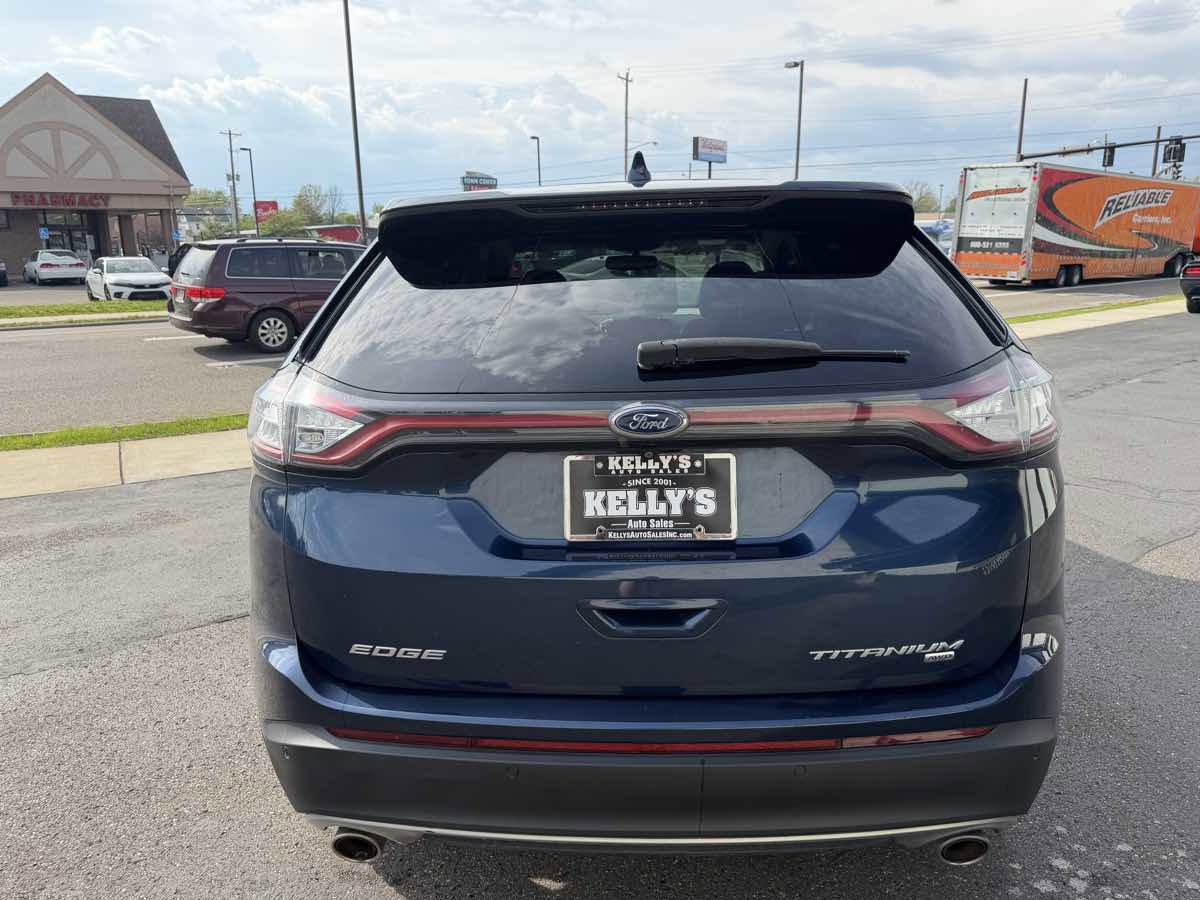 Used 2017 Ford Edge Titanium w/ Technology Package AWD/4WD image 4