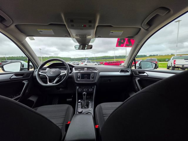 Used 2024 Volkswagen Tiguan S image 35