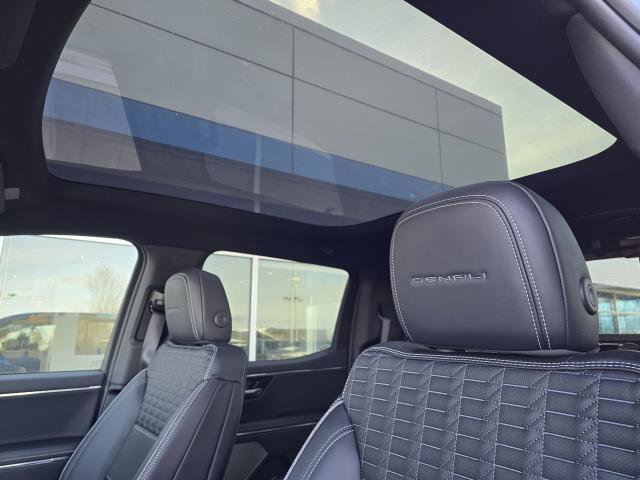 Used 2025 GMC Sierra EV Denali image 15