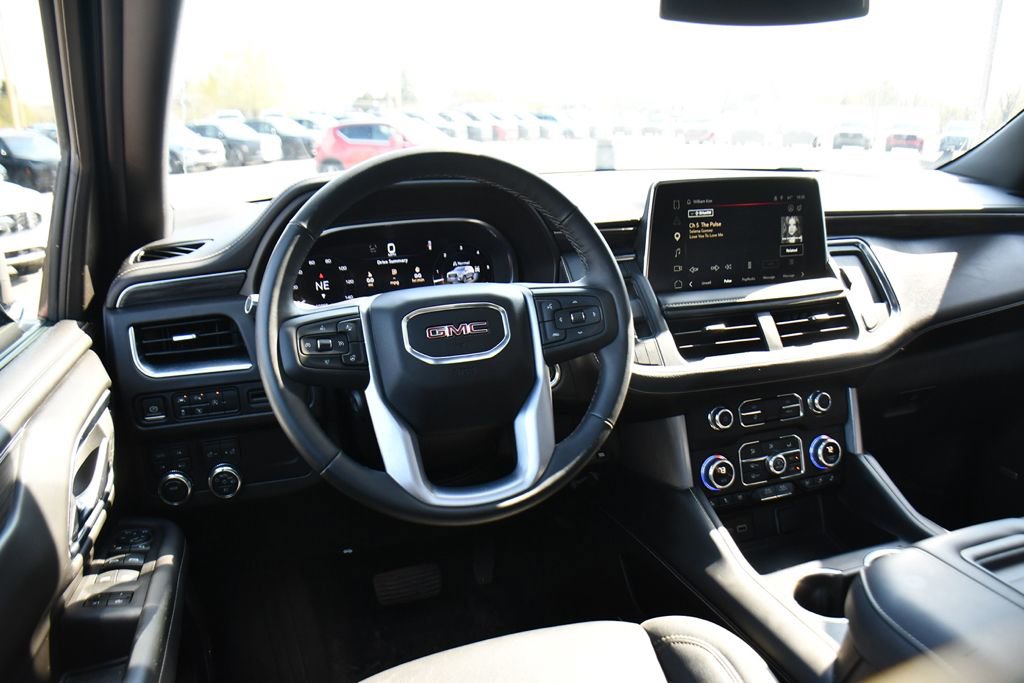Used 2023 GMC Yukon SLT w/ SLT Premium Package AWD/4WD image 12