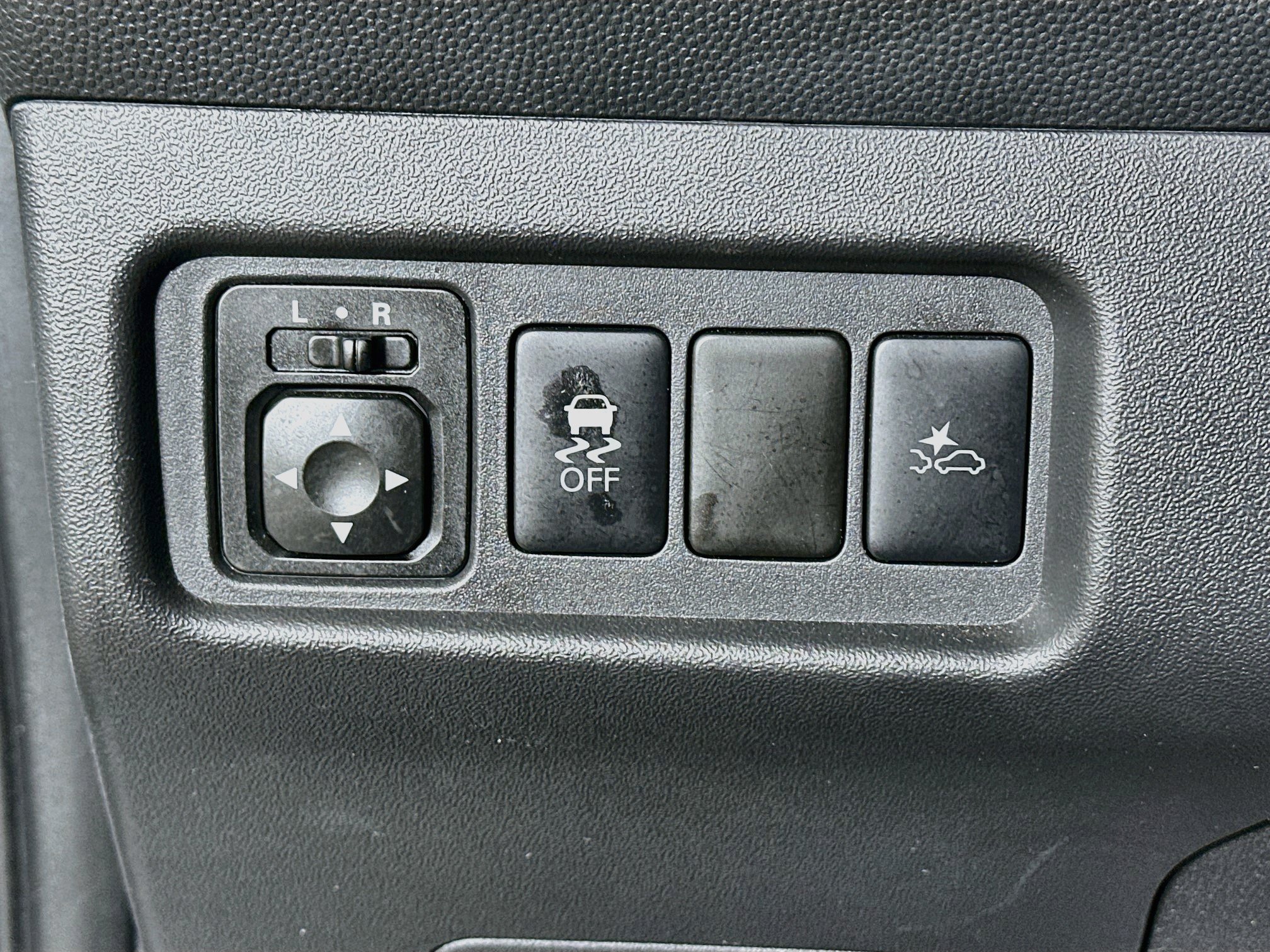 Used 2024 Mitsubishi Mirage ES FWD image 17