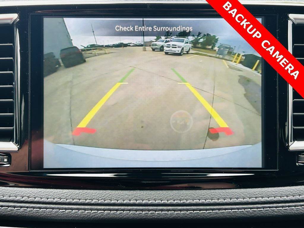 New 2026 Chrysler Voyager LX FWD image 10