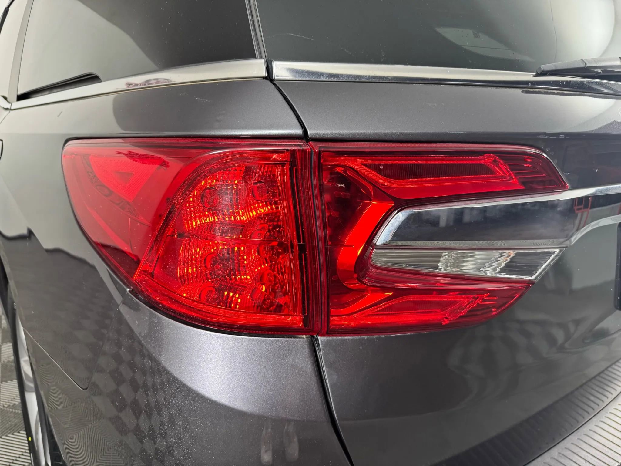 Used 2018 Honda Odyssey EX-L image 26