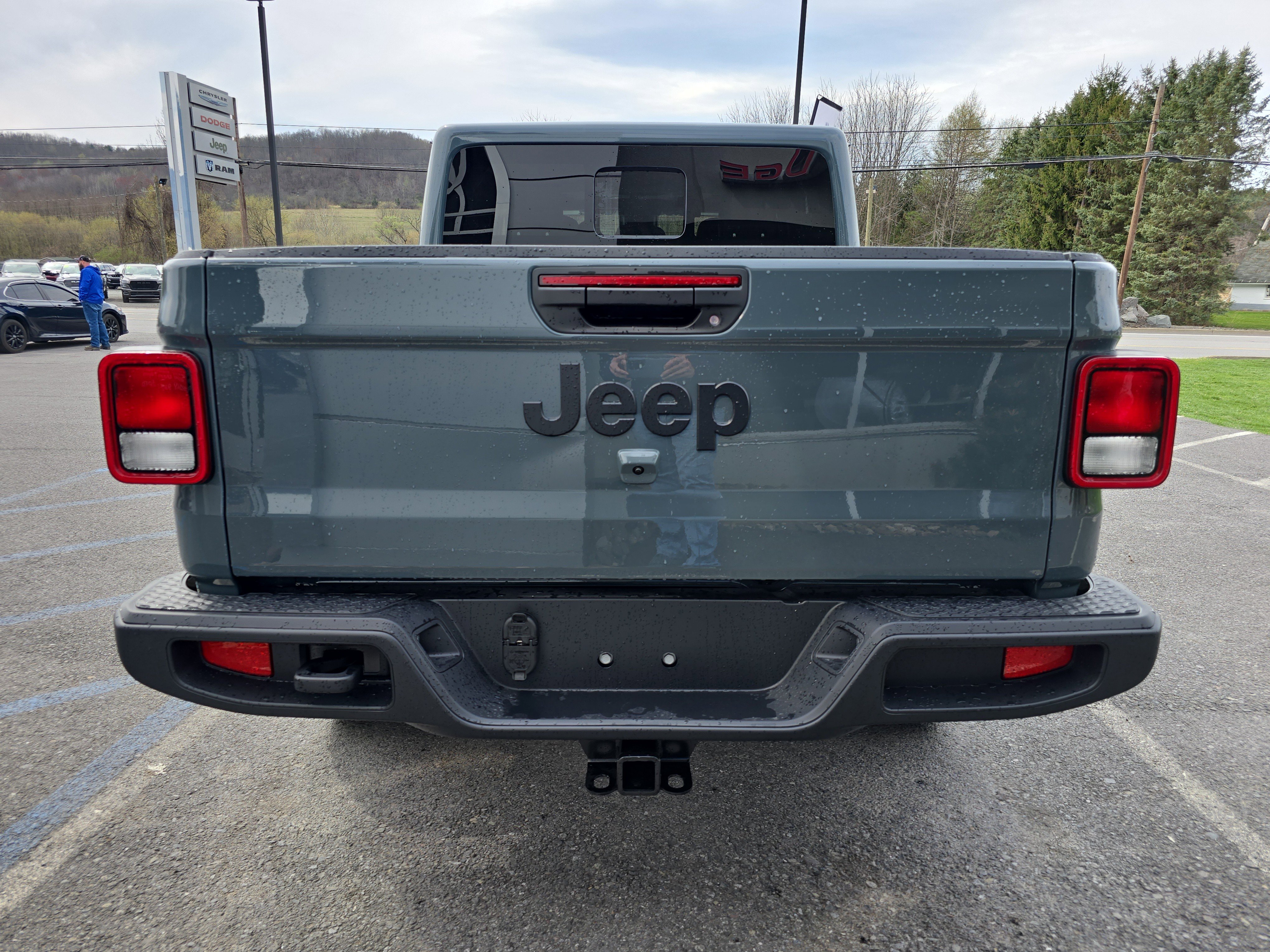 New 2025 Jeep Gladiator Sport w/ Premium Package image 4
