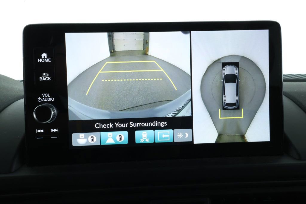 Used 2025 Honda Pilot TrailSport image 17