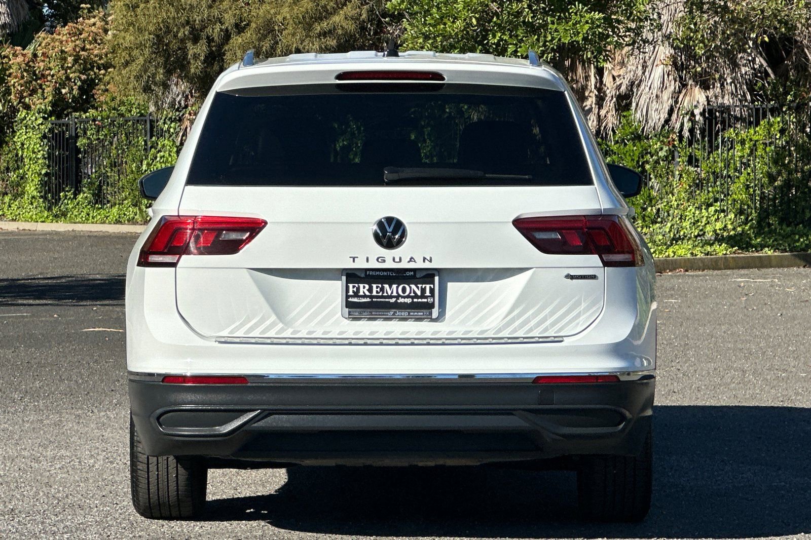 Used 2024 Volkswagen Tiguan Wolfsburg Edition image 4