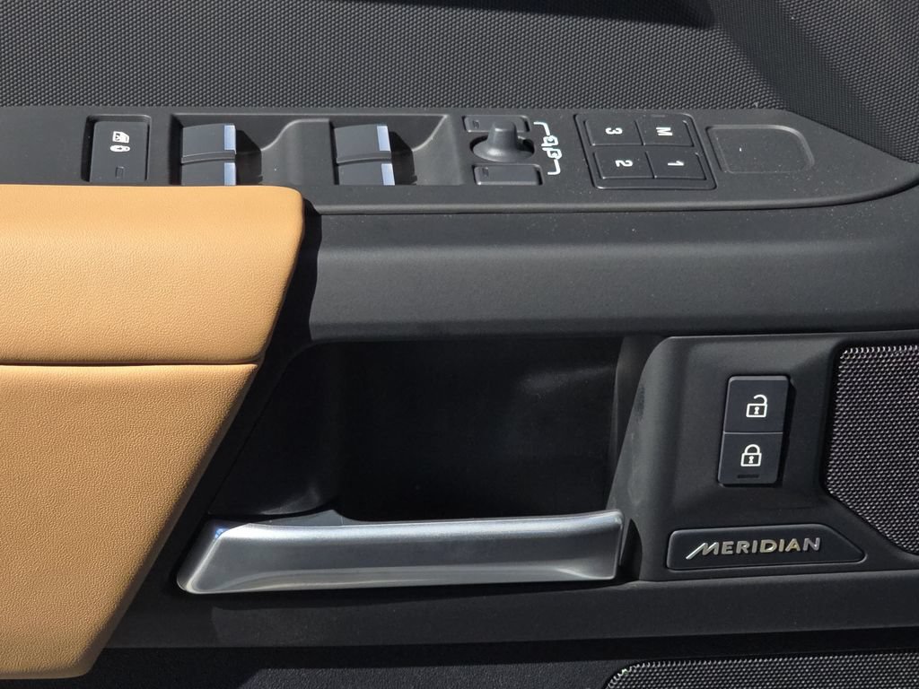 New 2026 Land Rover Defender 110 S AWD/4WD image 29