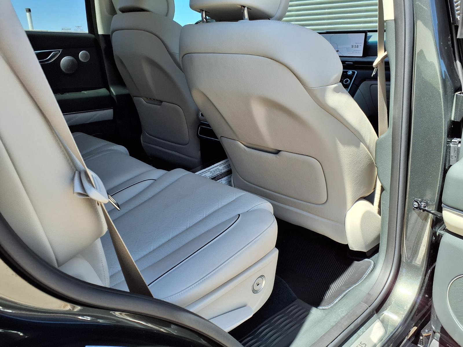 Certified 2026 Genesis GV80 2.5T Advanced AWD/4WD image 14