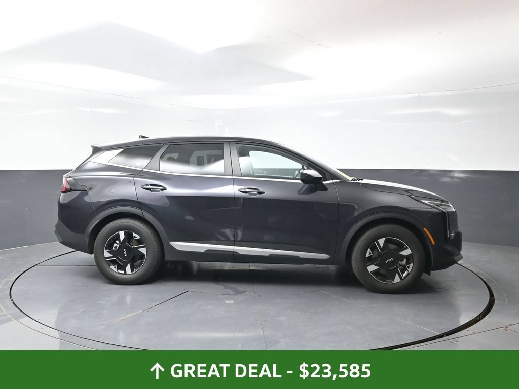 Used 2026 Kia Sportage LX FWD image 4