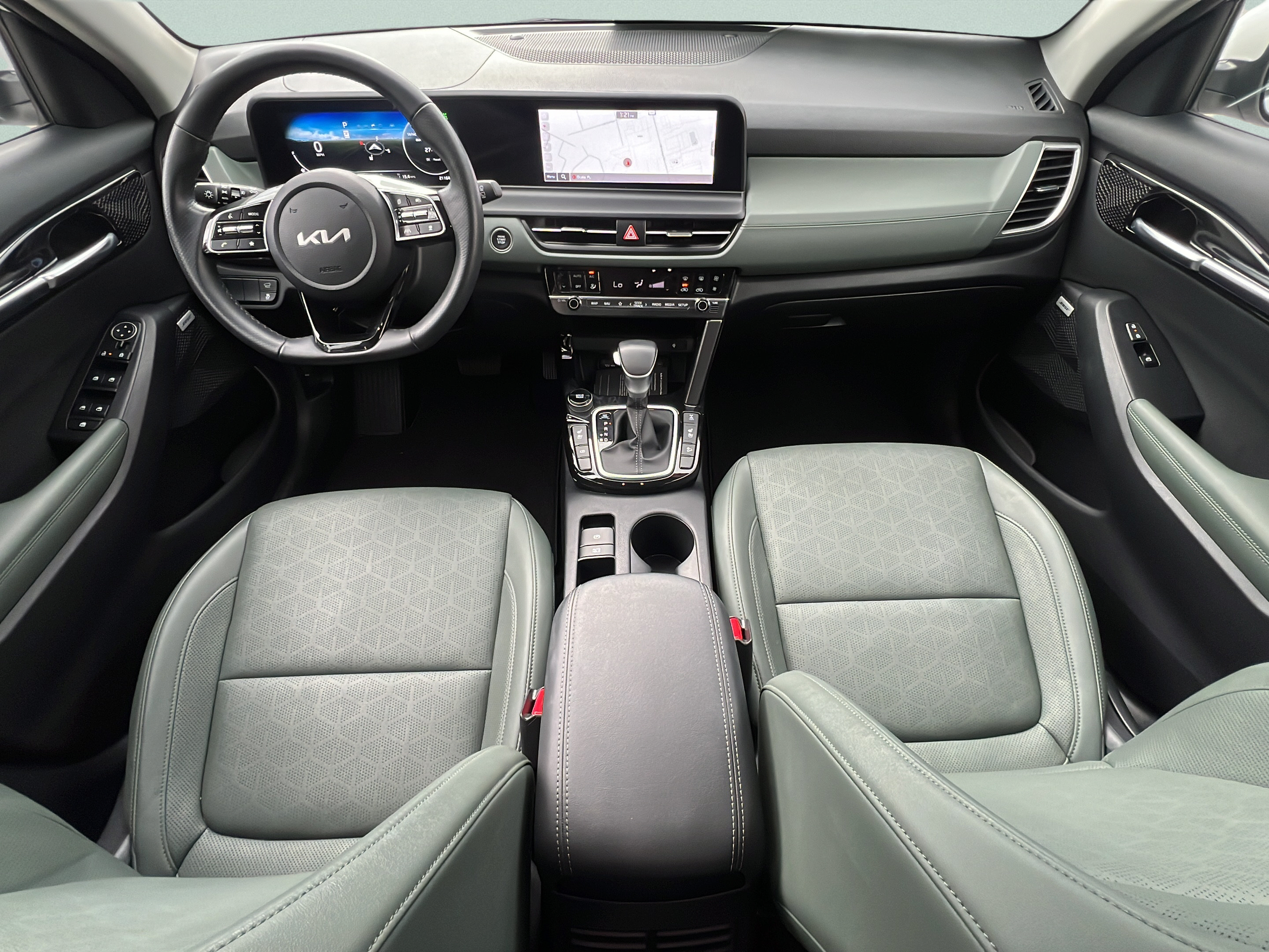 Certified 2024 Kia Seltos SX w/ SX Sunroof Package AWD/4WD image 12
