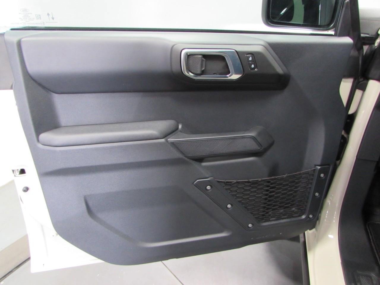 New 2025 Ford Bronco Badlands image 11