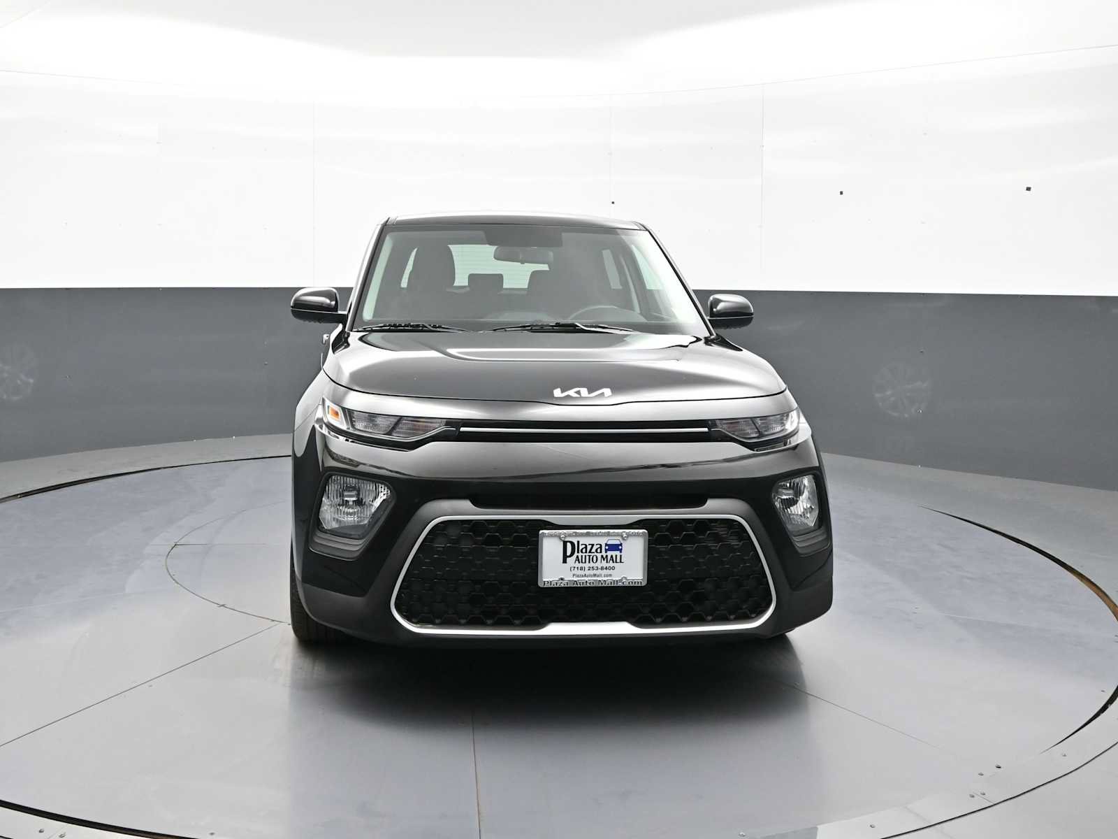 Used 2022 Kia Soul LX FWD image 1