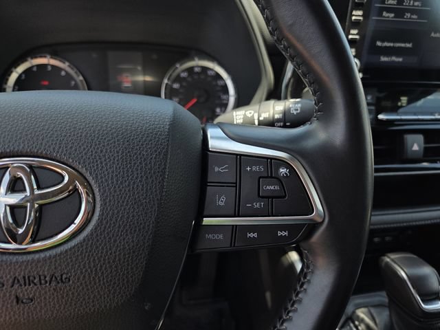 Used 2021 Toyota Highlander LE AWD/4WD image 21