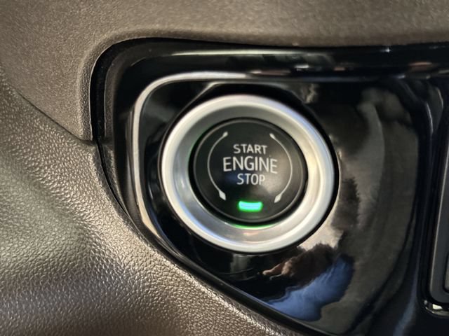 Used 2024 GMC Sierra 1500 SLT w/ SLT Premium Plus Package AWD/4WD image 17