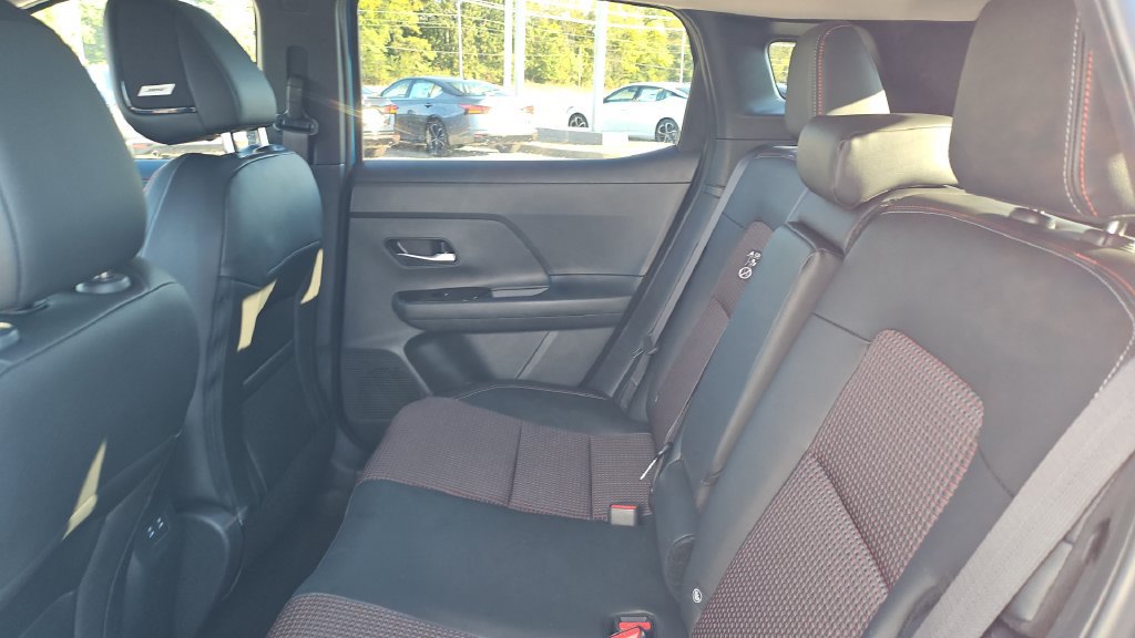 New 2027 Nissan Kicks SR w/ SR Premium Package FWD image 7