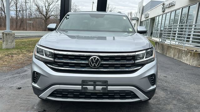 Used 2023 Volkswagen Atlas Cross Sport SE image 3