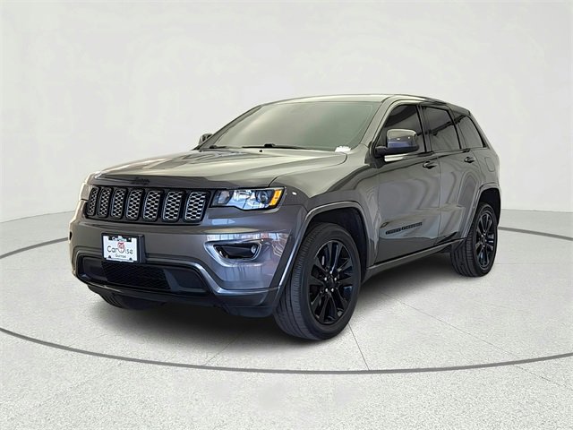 Used 2019 Jeep Grand Cherokee Altitude image 3