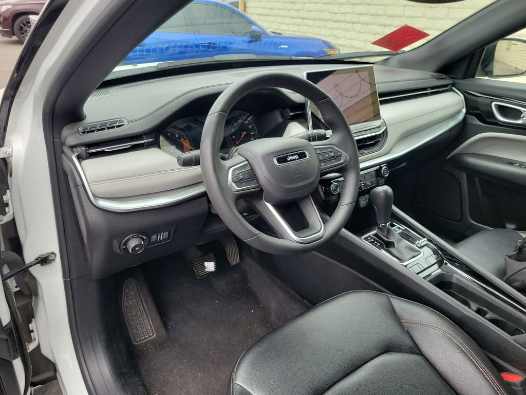 Used 2024 Jeep Compass Limited AWD/4WD image 25