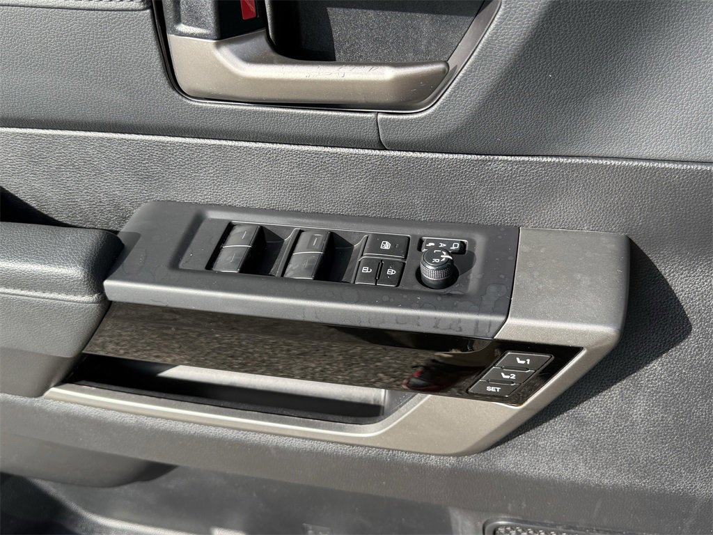 Used 2023 Toyota Tundra Limited image 20