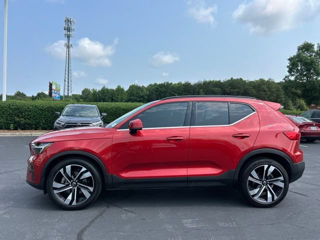 Used 2023 Volvo XC40 B4 Ultimate w/ Protection Package Premier FWD image 12