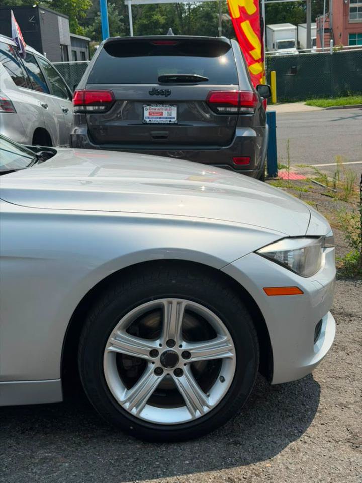 Used 2014 BMW 328d xDrive Sedan AWD/4WD image 15