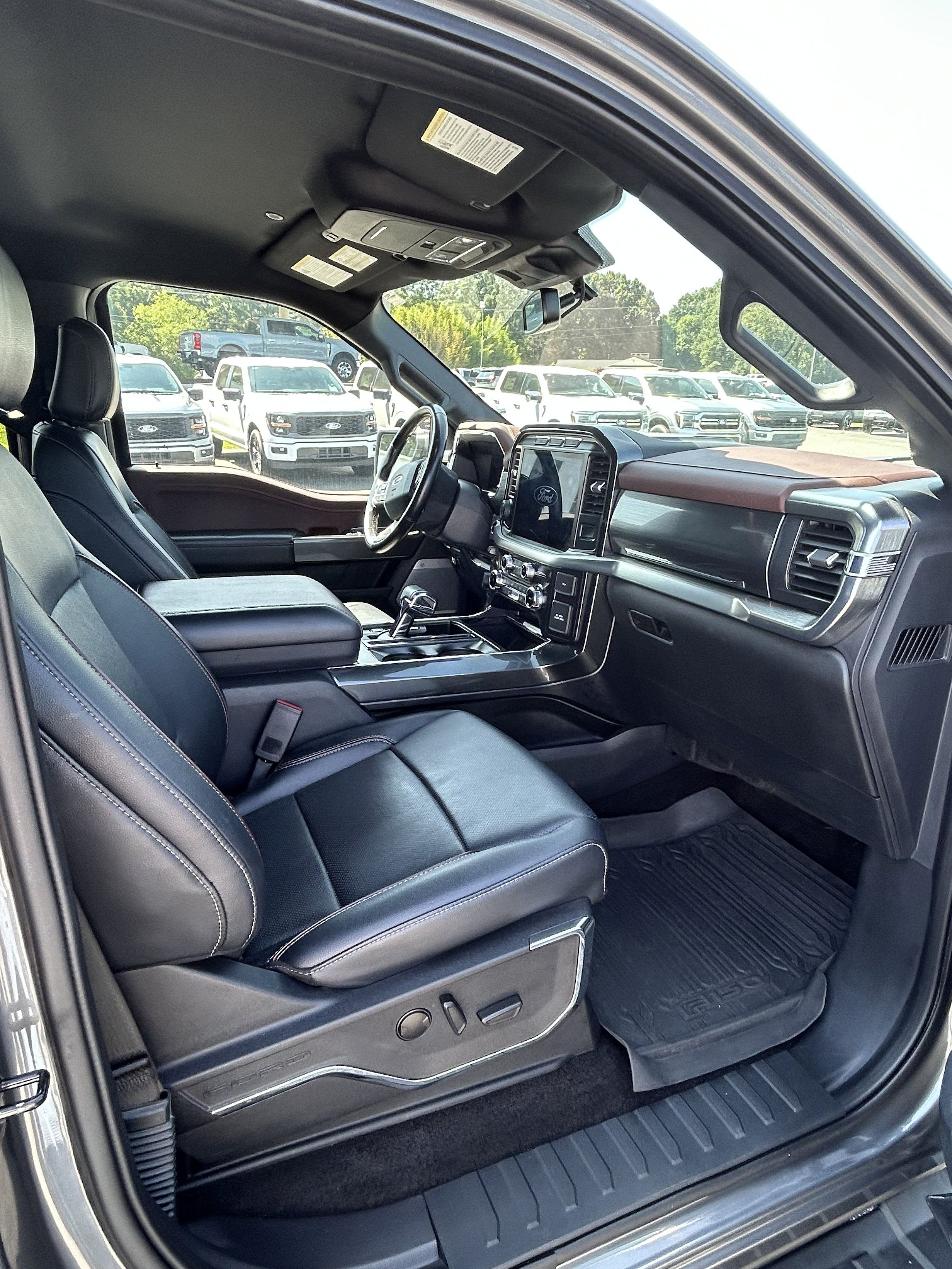Used 2022 Ford F150 Lariat AWD/4WD image 8