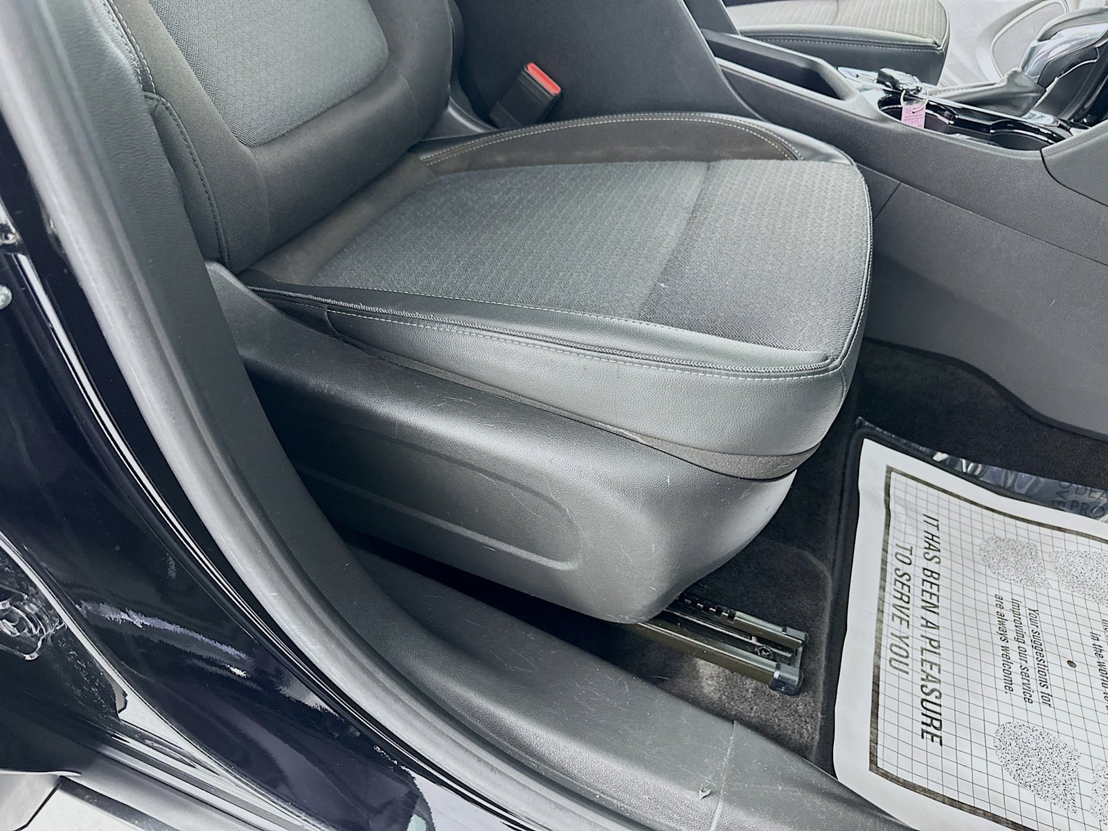 Used 2022 Buick Encore GX Preferred w/ Cold Weather Comfort Package AWD/4WD image 34