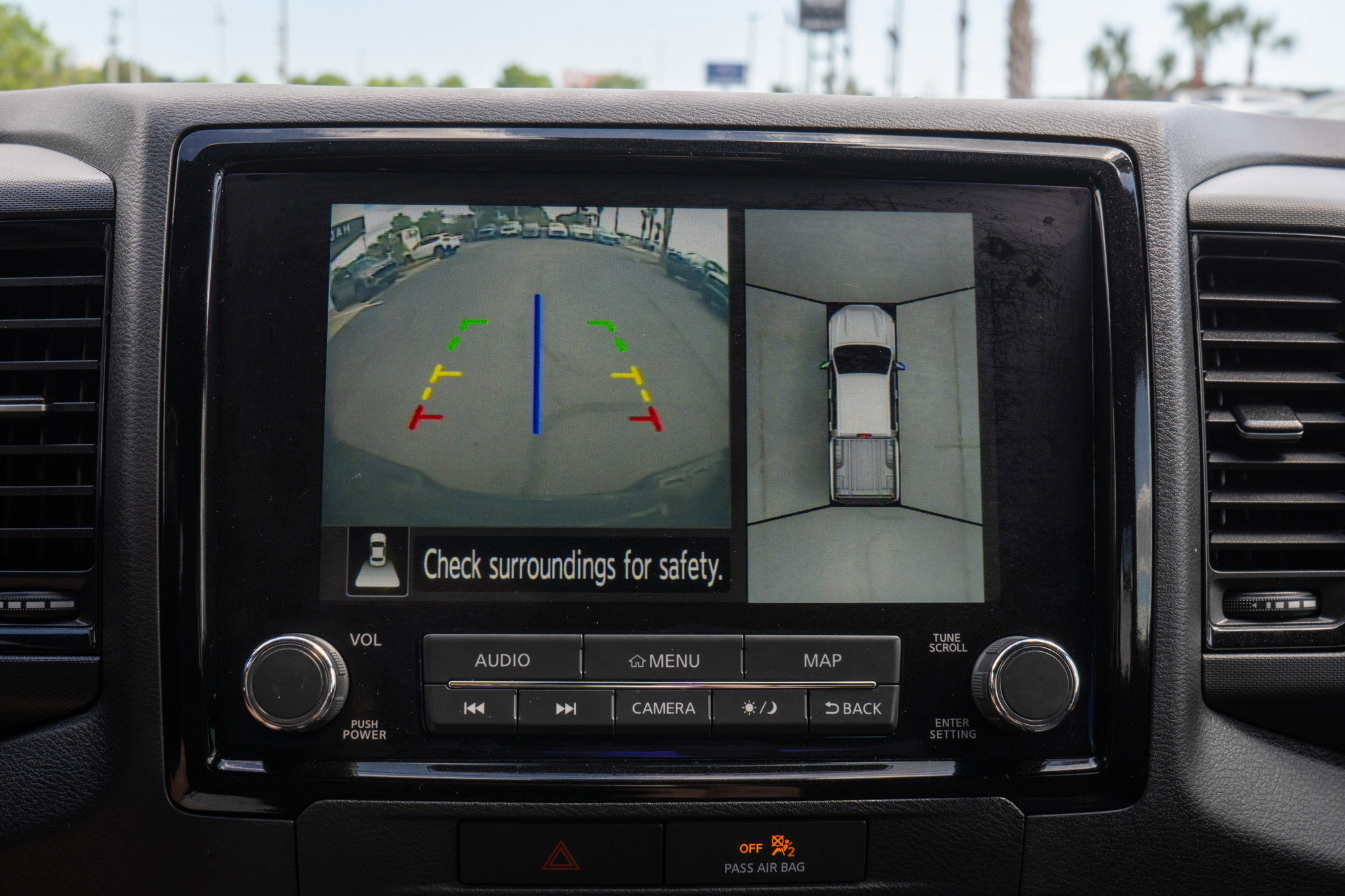 Used 2022 Nissan Frontier Pro-X image 17